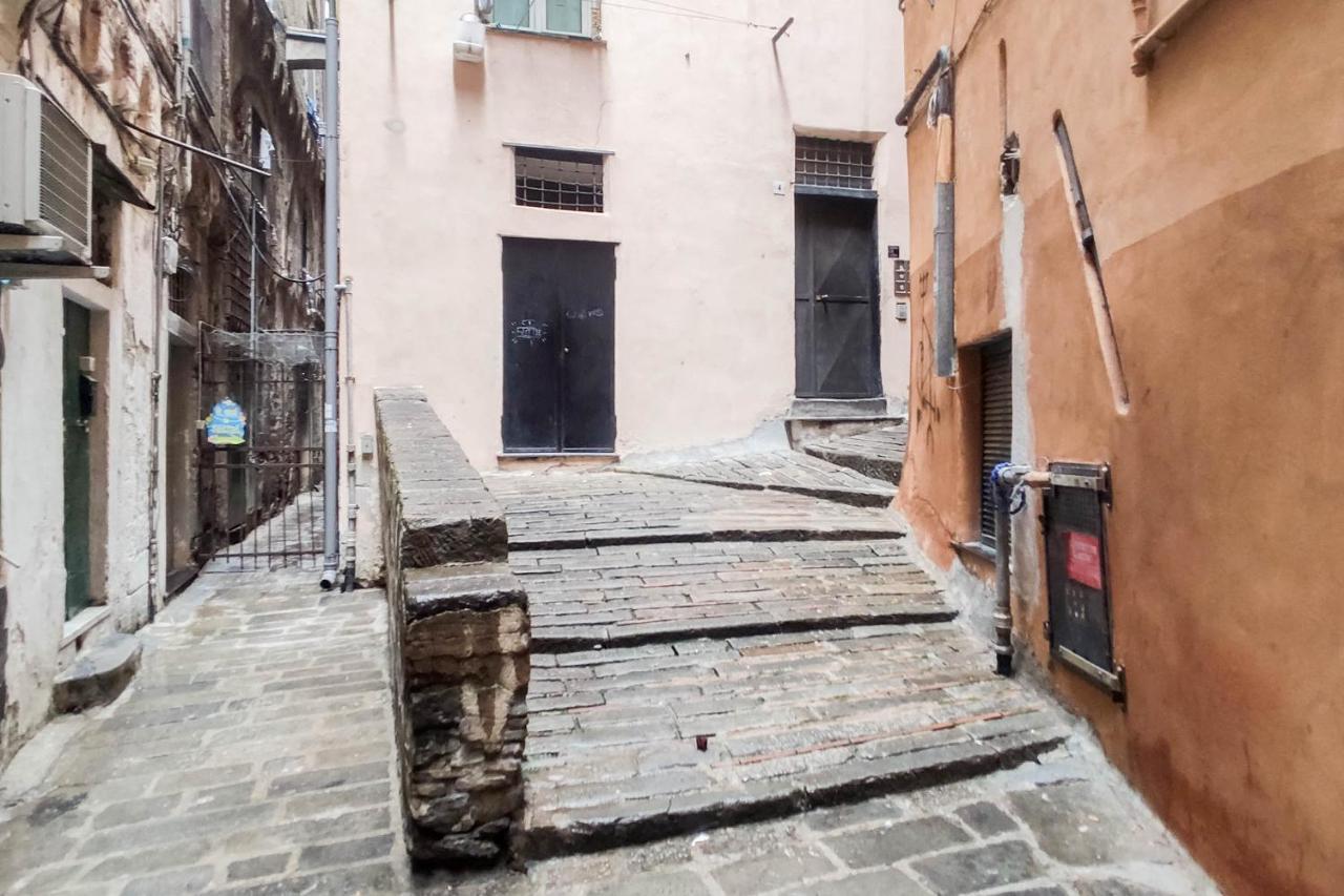 Central & Lovely Apartment In Genova - Netflix! Екстер'єр фото
